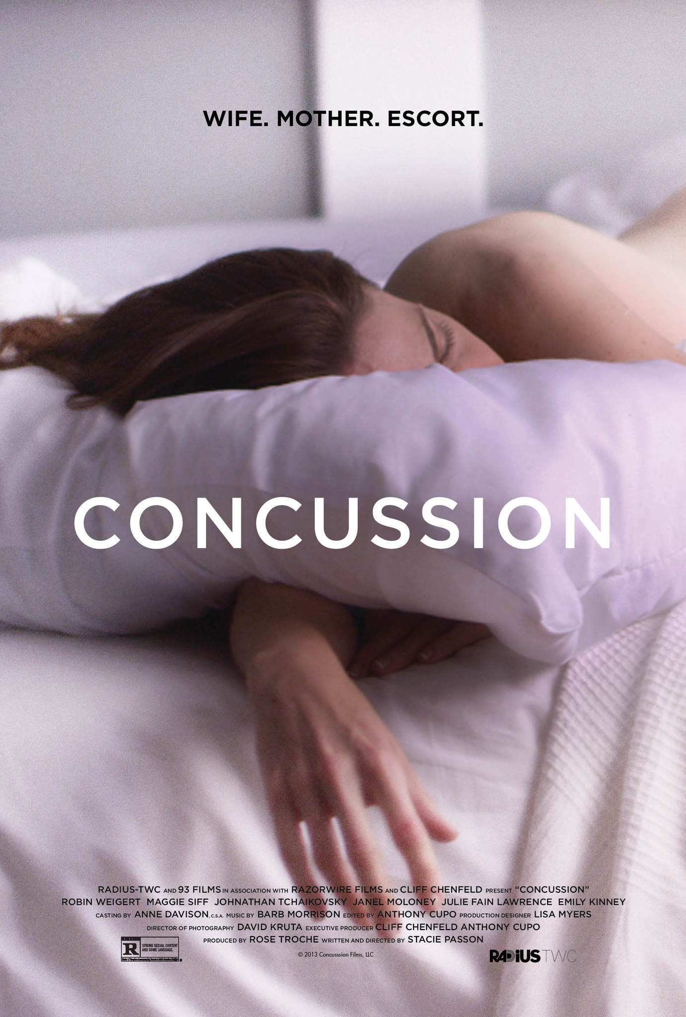 Mega Sized Movie Poster Image for Concussion 
