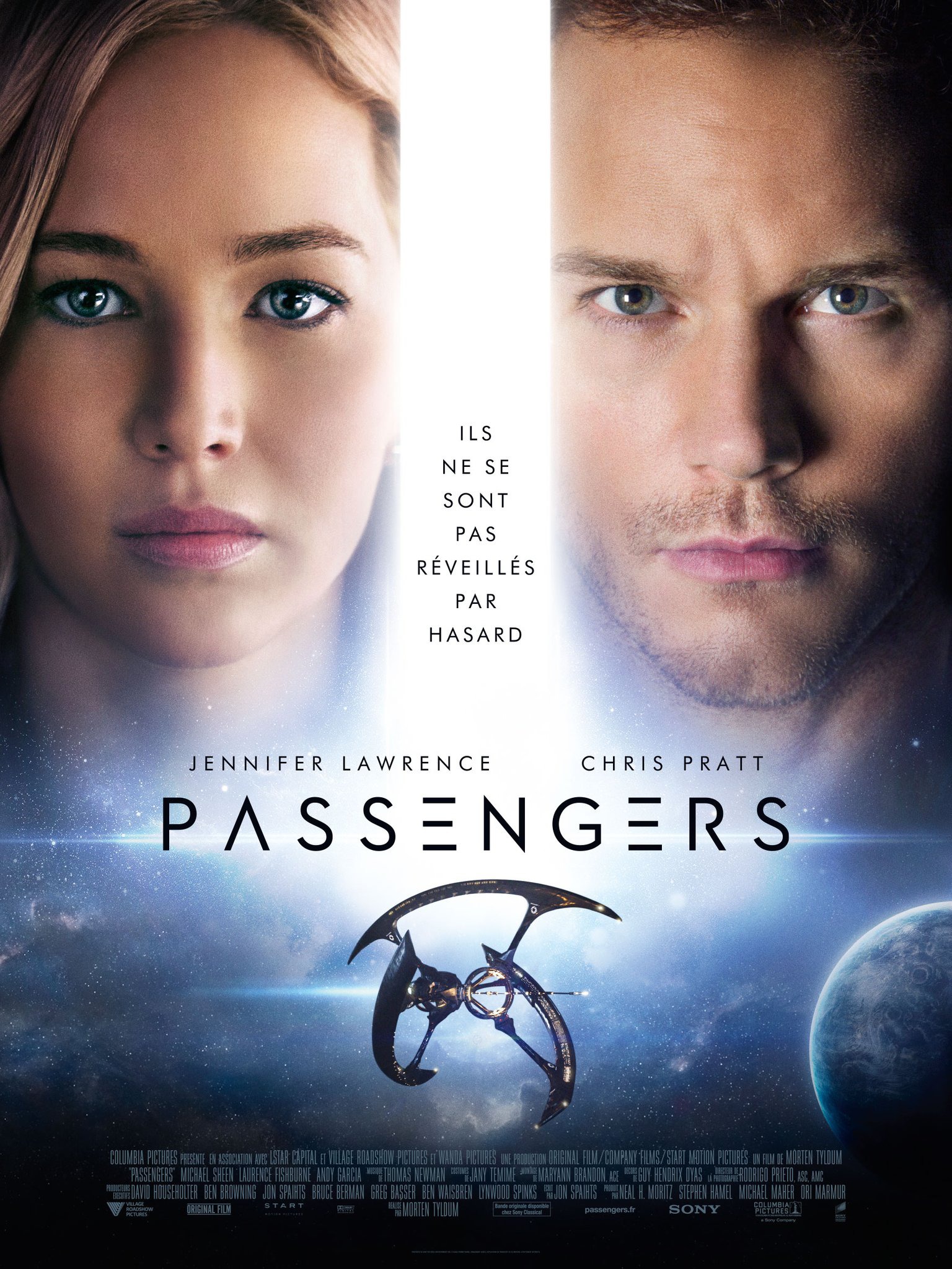 Mega Sized Movie Poster Image for Passengers (#4 of 9)