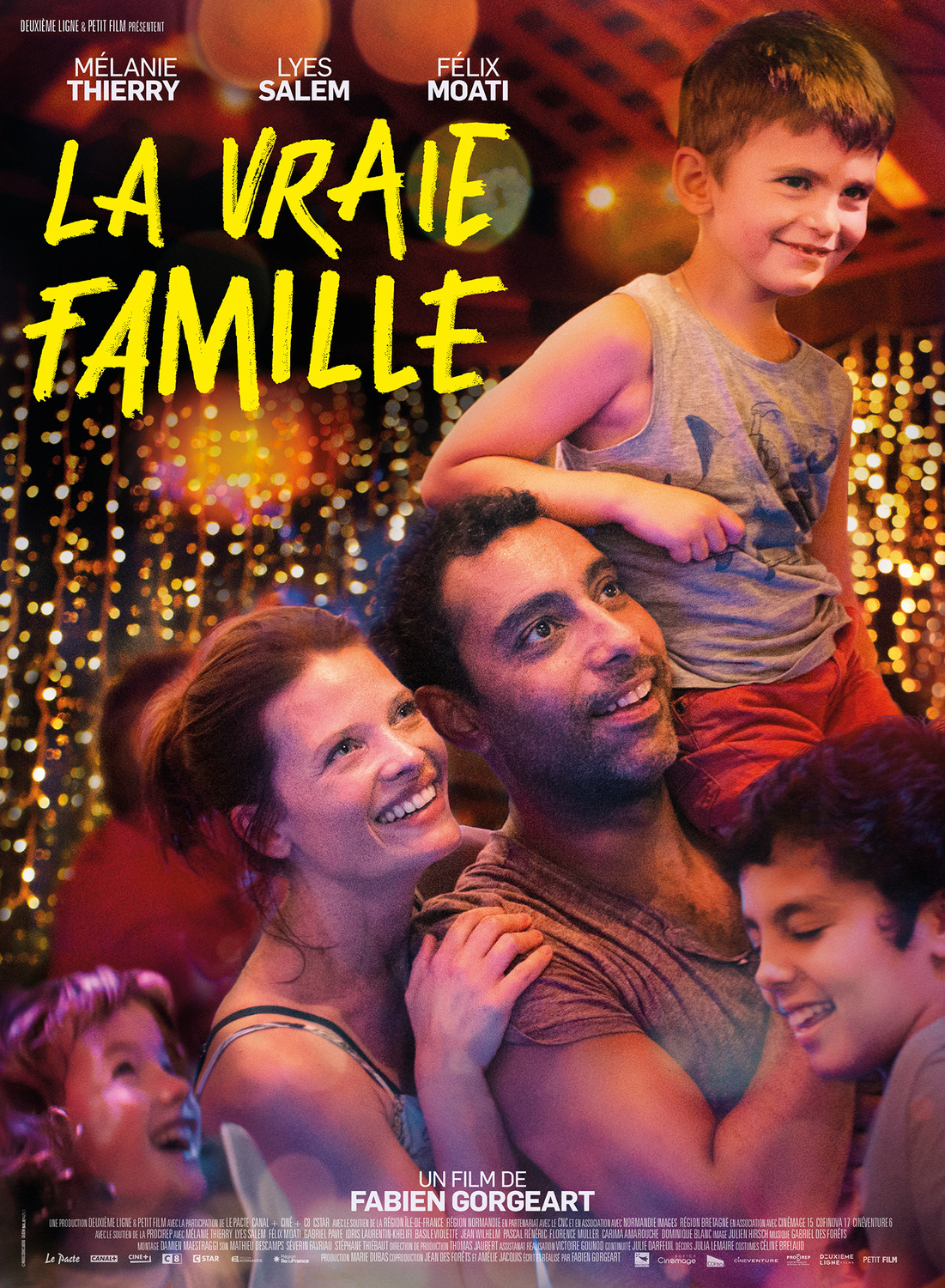 Extra Large Movie Poster Image for La vraie famille 