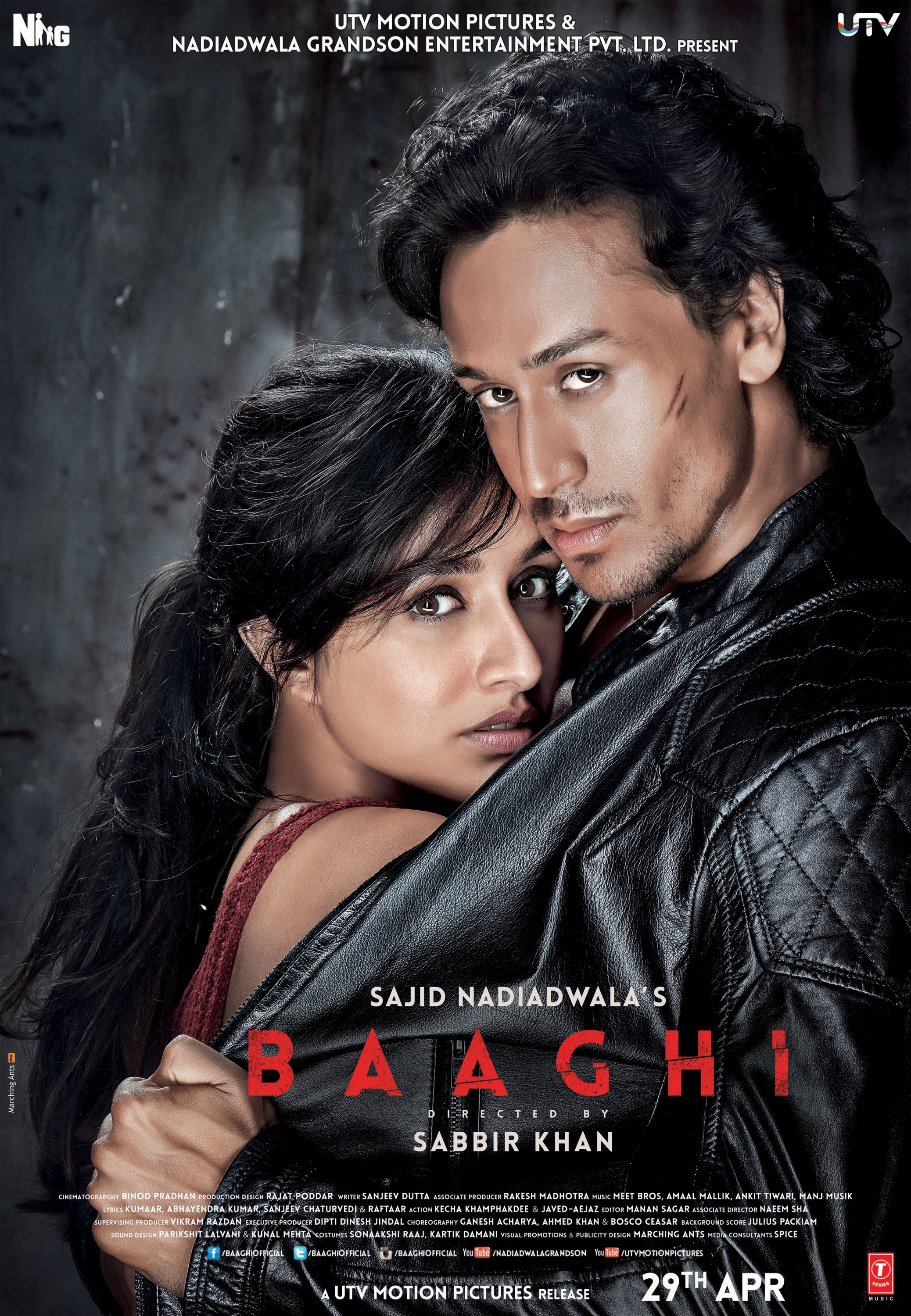 Mega Sized Movie Poster Image for Baaghi (#2 of 7)