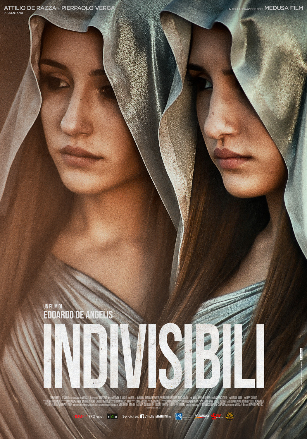 Extra Large Movie Poster Image for Indivisibili (#3 of 3)