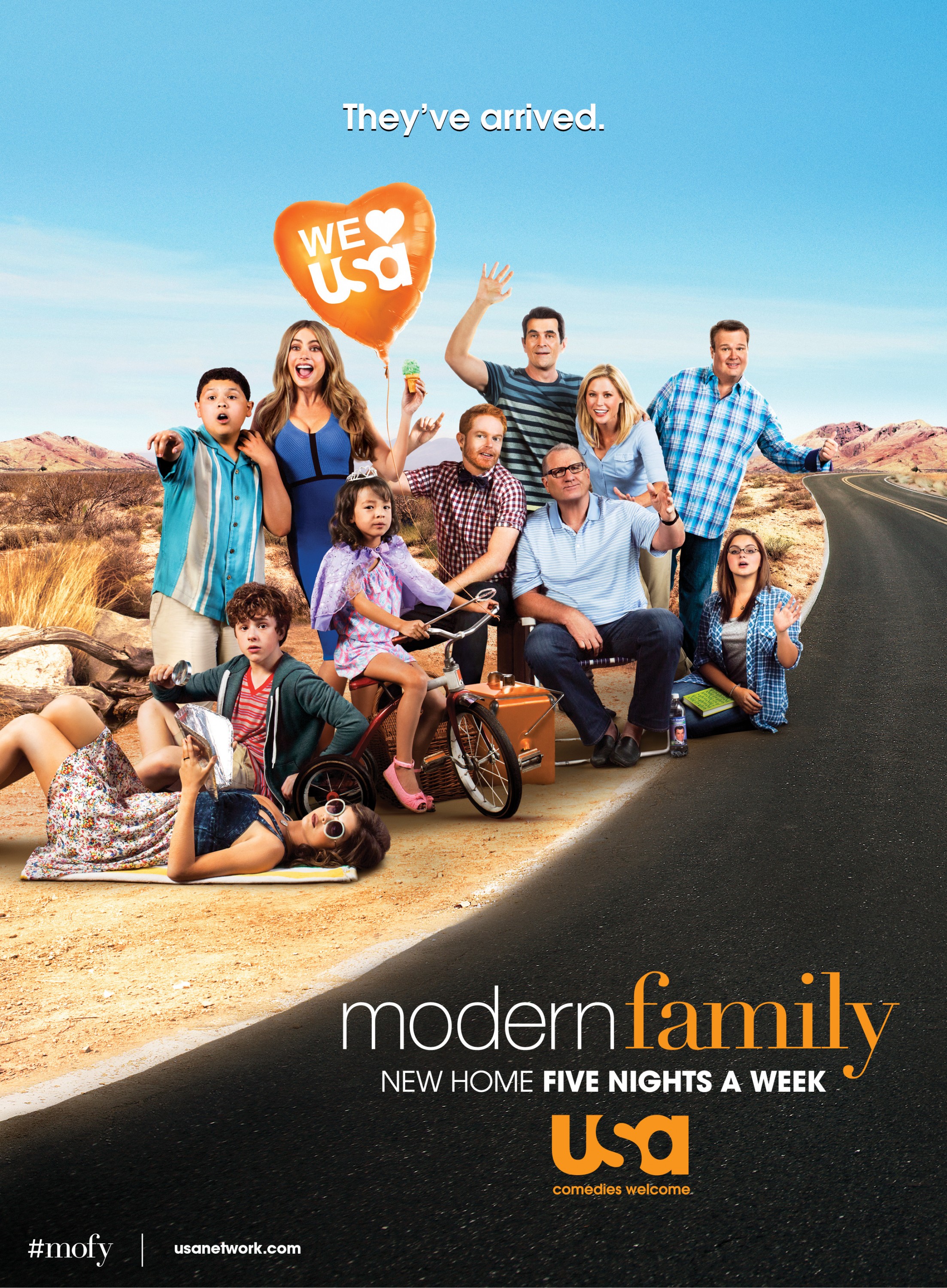 Mega Sized Movie Poster Image for Modern Family (#10 of 19)